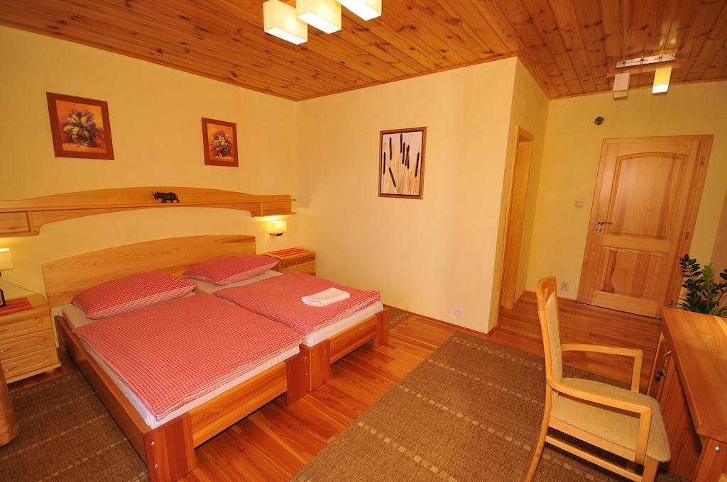 Penzion Tri Klasy Nová Lesná Exteriör bild